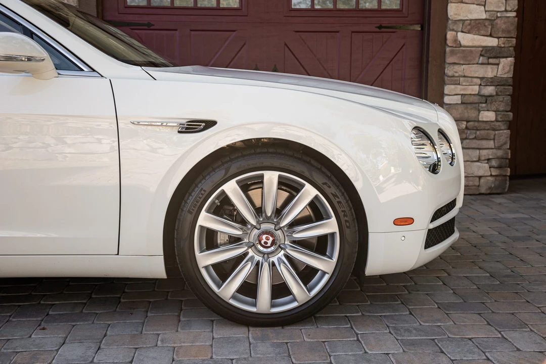 2015 Bentley Continental Flying Spur - Image 26 of 31