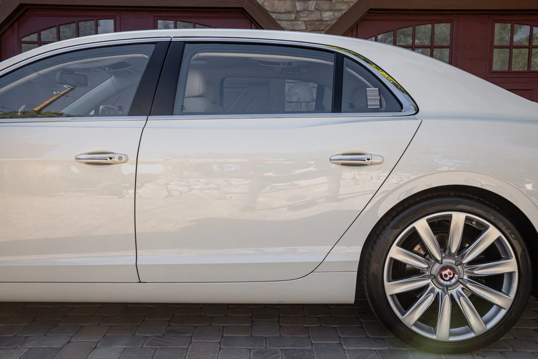 2015 Bentley Continental Flying Spur - Image 14 of 31