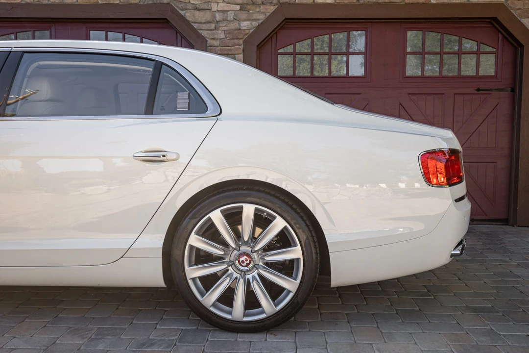 2015 Bentley Continental Flying Spur - Image 15 of 31