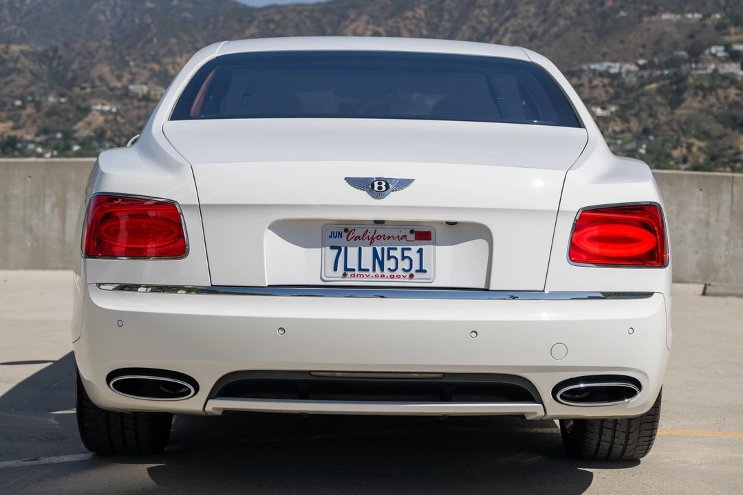 2015 Bentley - Image 5 of 31