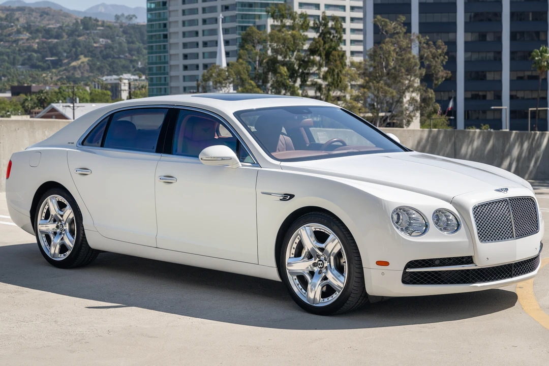 2015 Bentley - Image 8 of 31