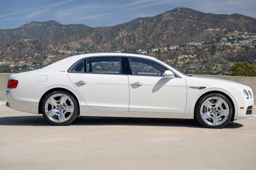 2015 Bentley - Image 3 of 31