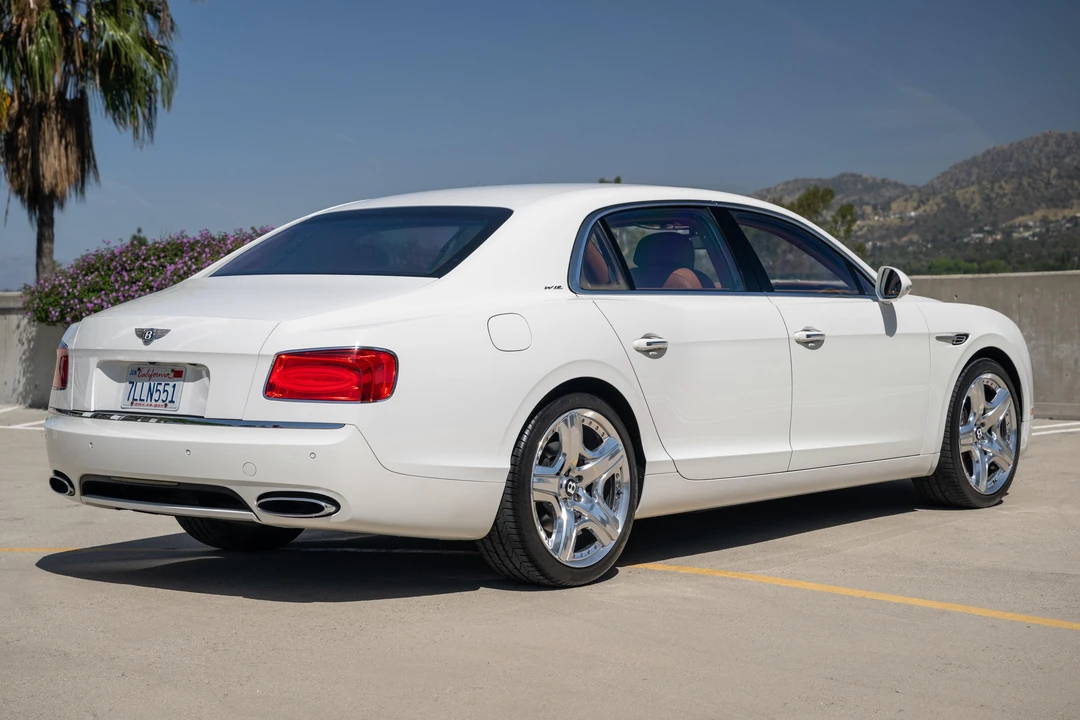 2015 Bentley - Image 7 of 31