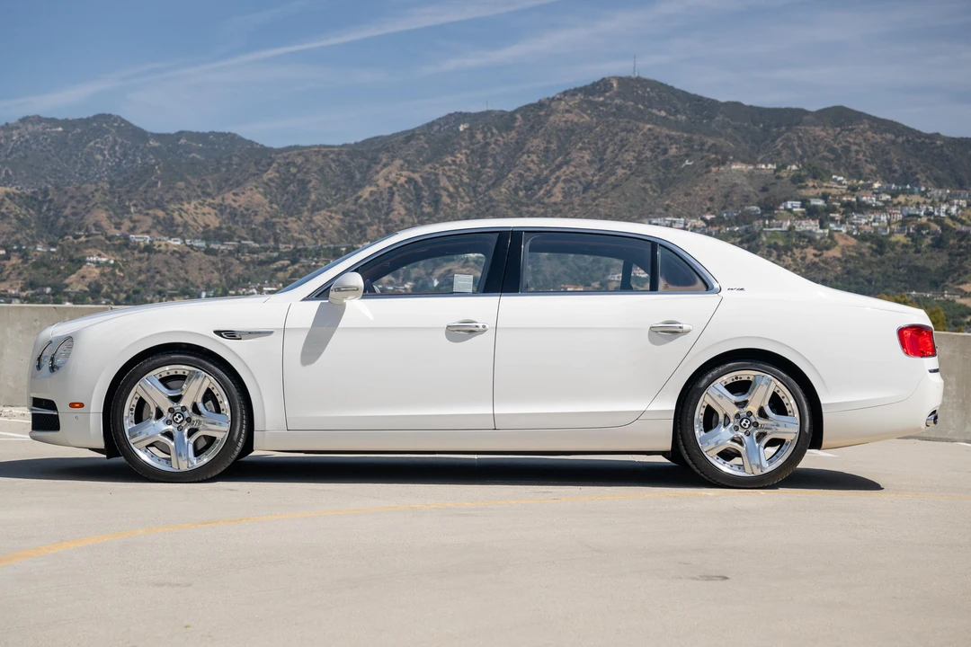 2015 Bentley - Image 6 of 31