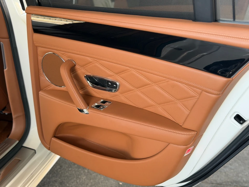2015 Bentley Continental Flying Spur - Image 19 of 21