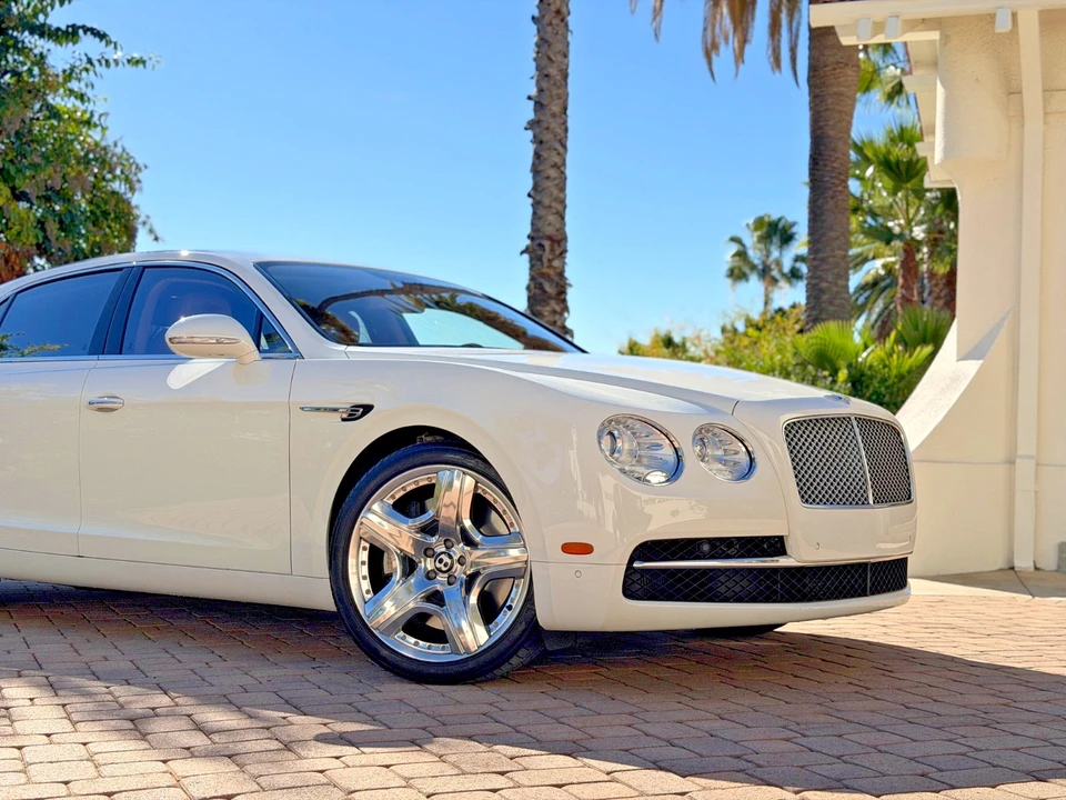 2015 Bentley Continental Flying Spur - Image 2 of 21