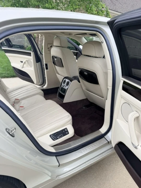 2015 Bentley Continental Flying Spur - Image 9 of 13