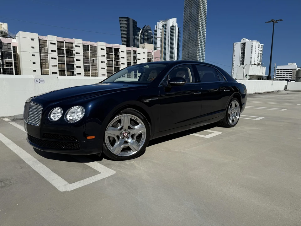 2015 Bentley Continental Flying Spur - Image 2 of 31