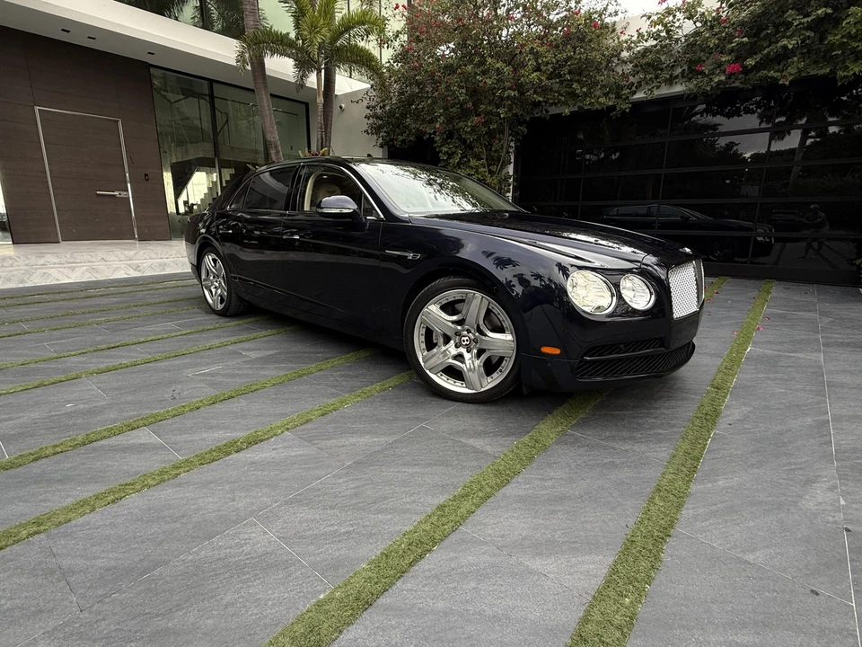2015 Bentley Continental Flying Spur - Image 27 of 31