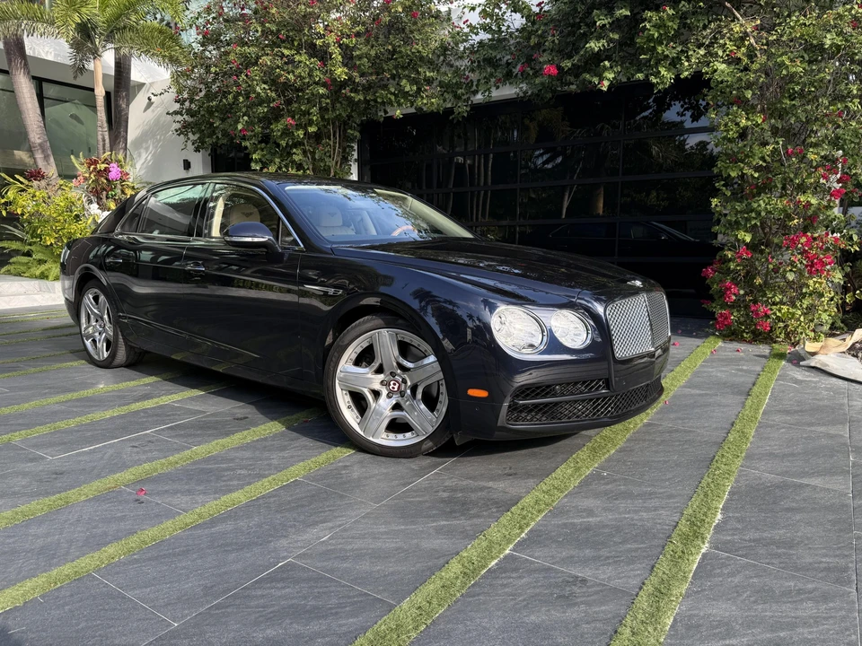 2015 Bentley Continental Flying Spur - Image 26 of 31