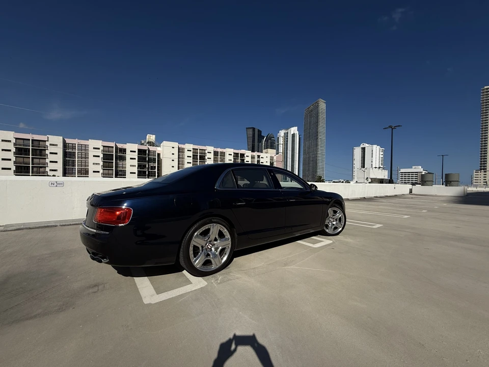2015 Bentley Continental Flying Spur - Image 11 of 31