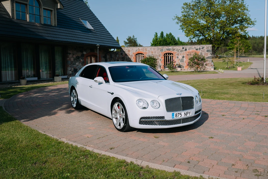 2015 Bentley Continental Flying Spur - Image 10 of 31