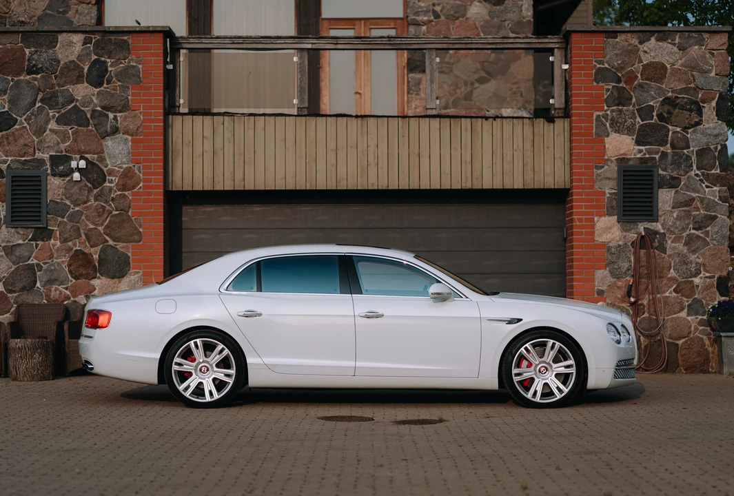 2015 Bentley Continental Flying Spur - Image 4 of 31