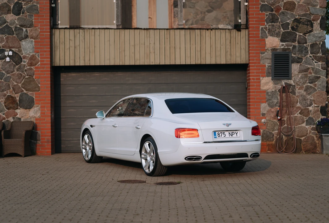 2015 Bentley Continental Flying Spur - Image 6 of 31