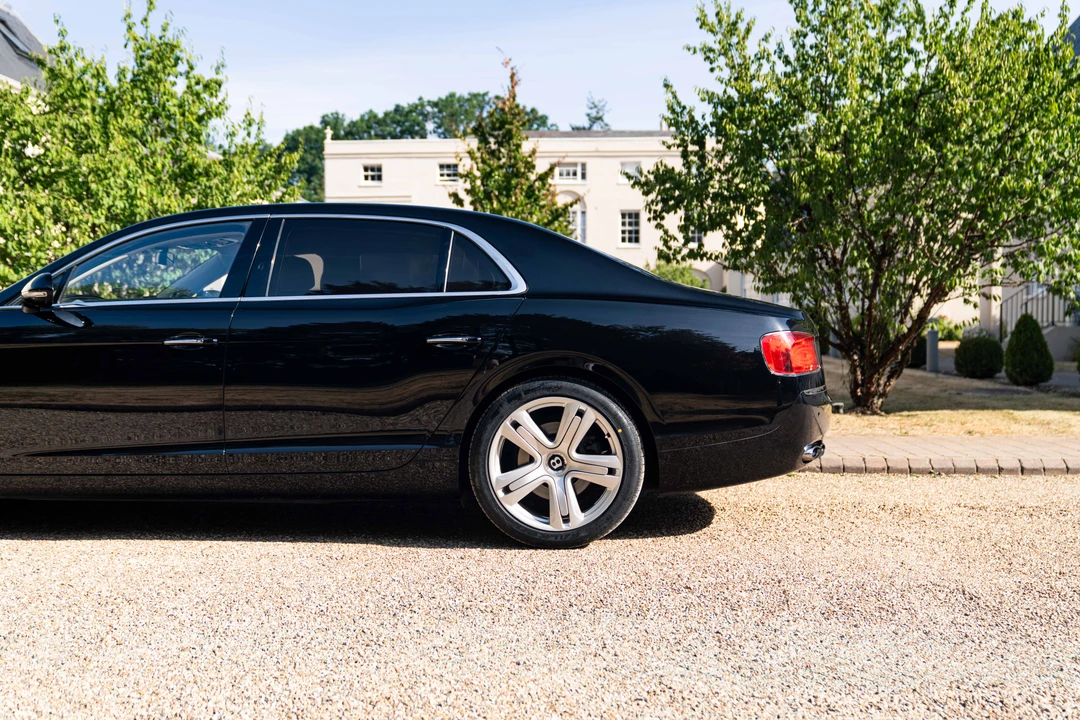 2015 Bentley Continental Flying Spur - Image 18 of 31