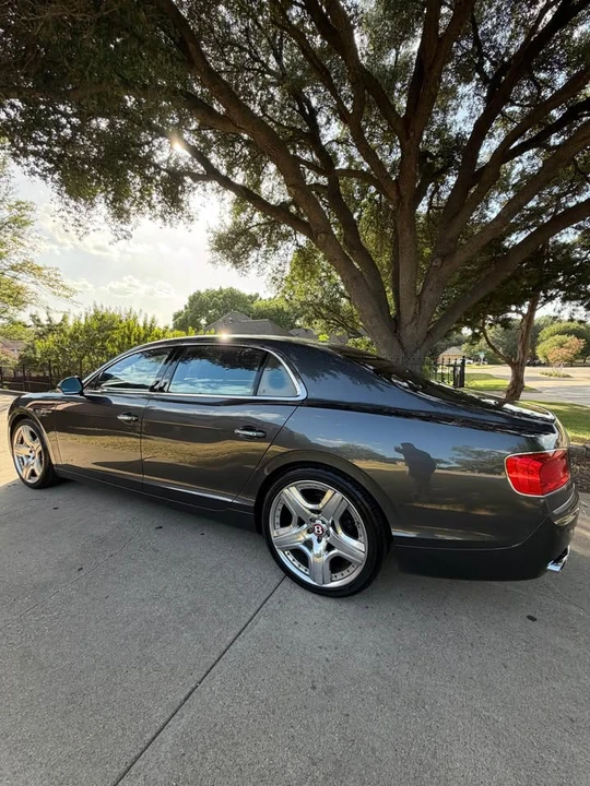 2015 Bentley - Image 4 of 13