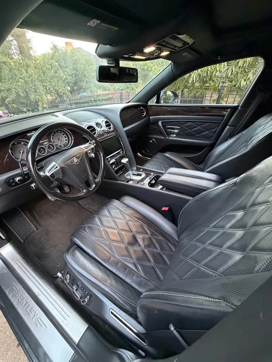 2015 Bentley - Image 11 of 13