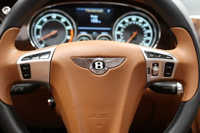 2015 Bentley Continental - Image 23 of 31