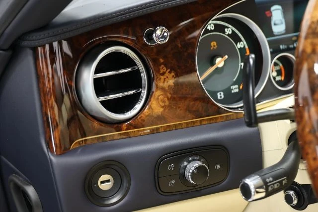 2015 Bentley Continental Flying Spur - Image 22 of 31