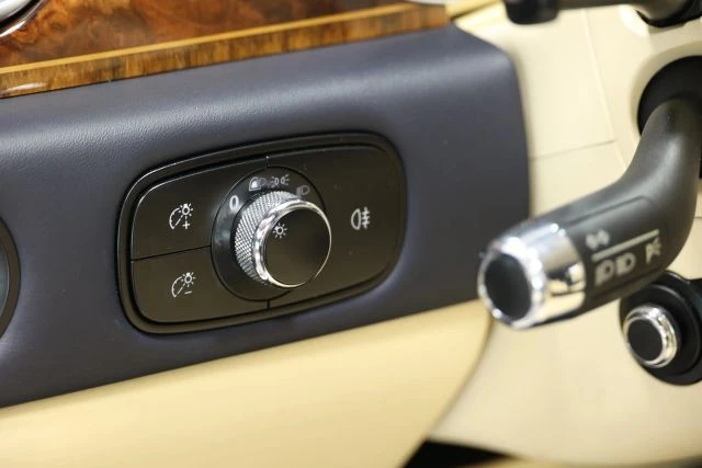 2015 Bentley Continental Flying Spur - Image 23 of 31
