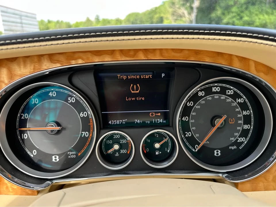 2015 Bentley Continental Flying Spur - Image 10 of 12
