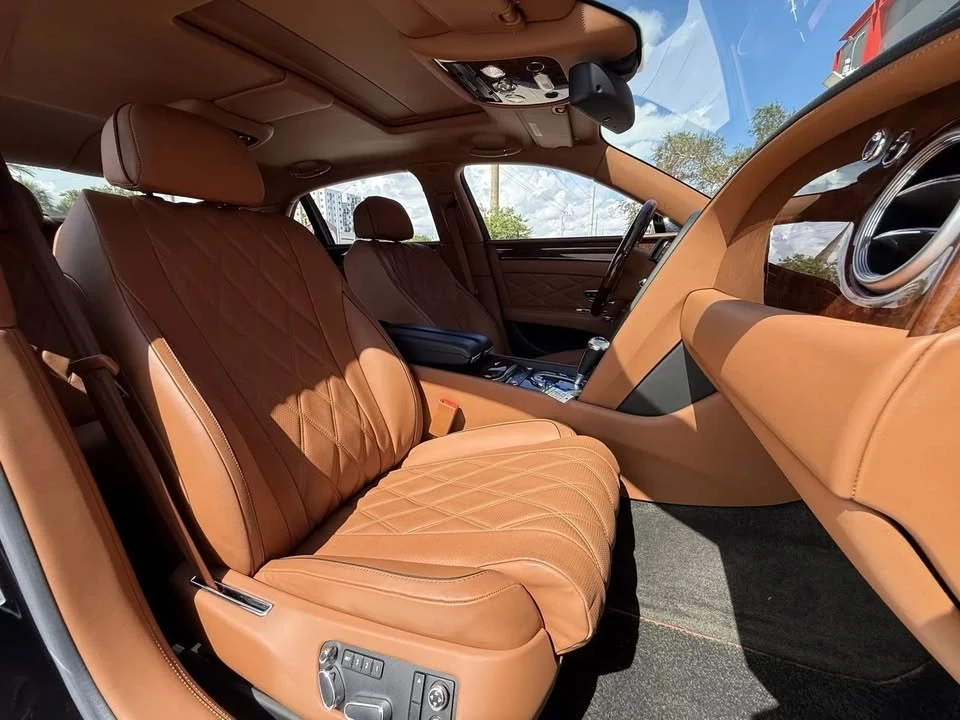2015 Bentley Continental Flying Spur - Image 17 of 17