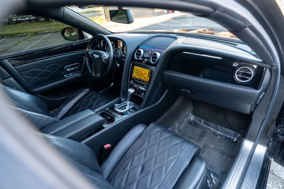 2015 Bentley Continental Flying Spur - Image 13 of 20