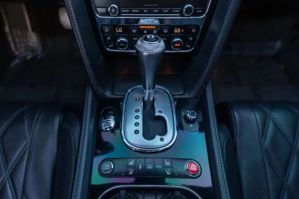2015 Bentley Continental Flying Spur - Image 16 of 20