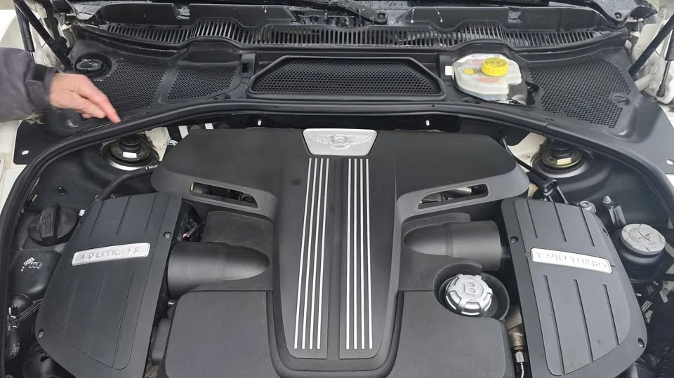 2015 Bentley Continental Flying Spur - Image 2 of 2