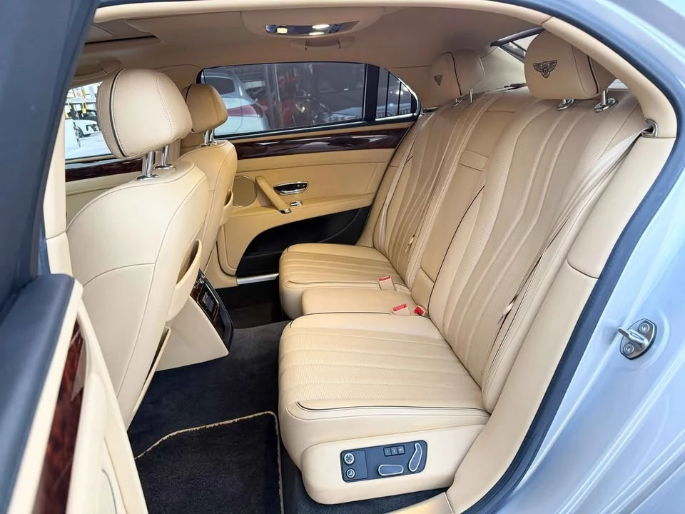 2015 Bentley Continental - Image 14 of 19