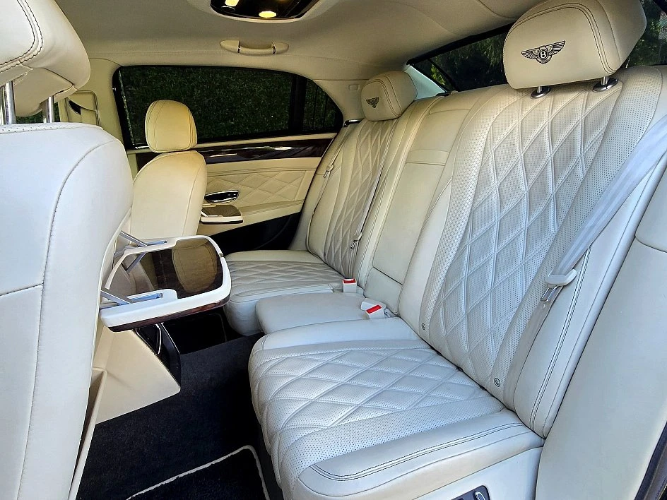 2015 Bentley Continental Flying Spur - Image 16 of 16