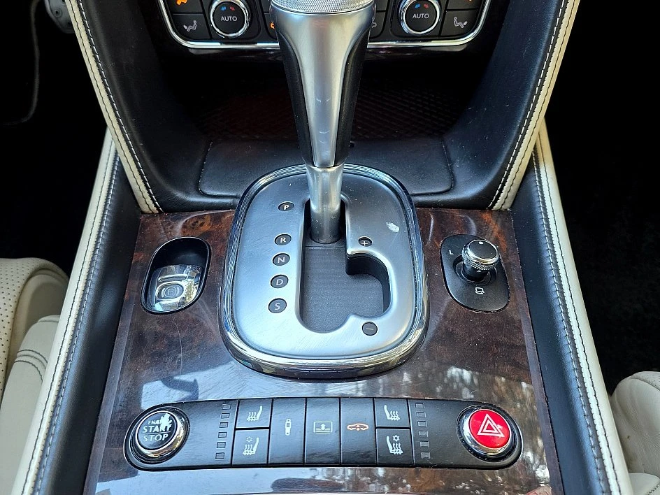 2015 Bentley Continental Flying Spur - Image 14 of 20