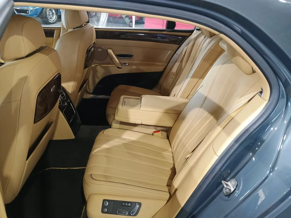 2015 Bentley Continental Flying Spur - Image 13 of 18