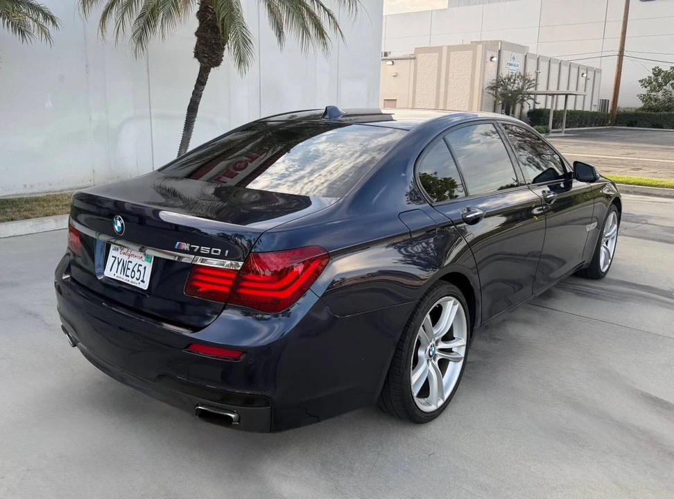 2015 BMW Alpina B7 - Image 9 of 13