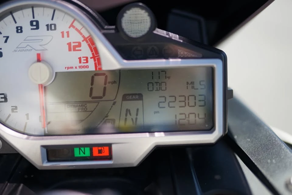 2015 BMW S1000 - Image 13 of 13