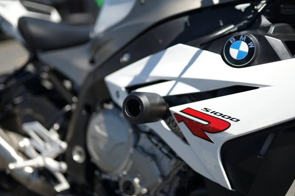 2015 BMW S1000 - Image 12 of 13