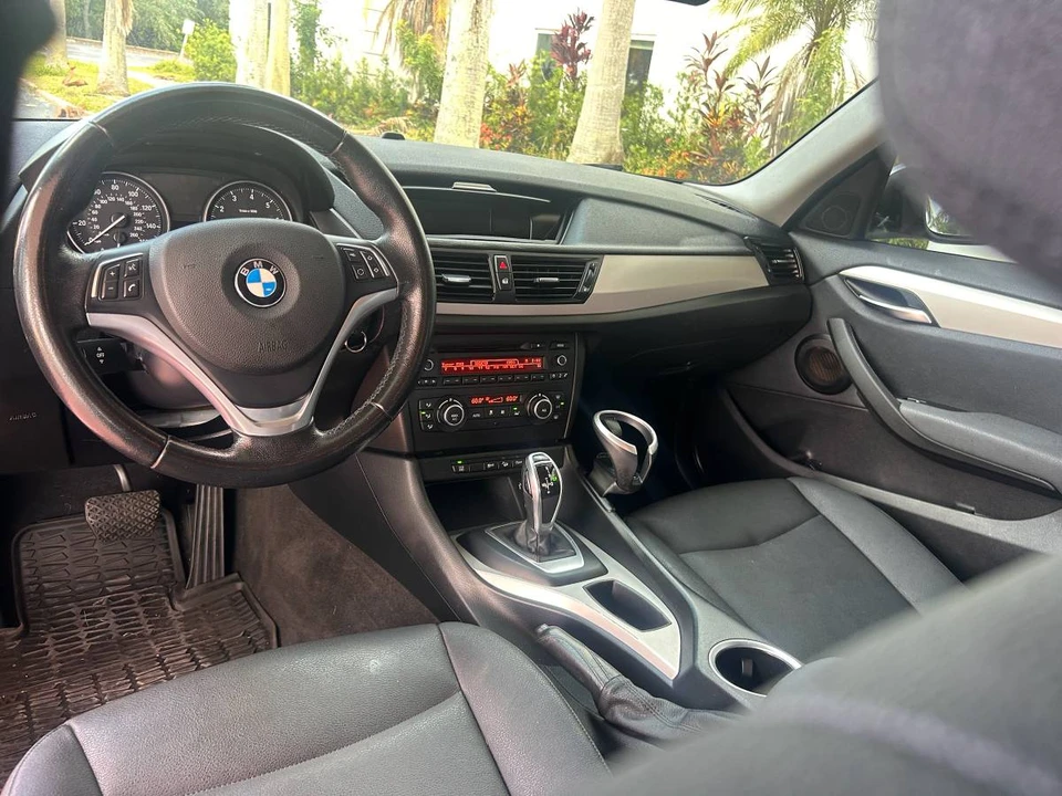 2015 BMW E84 X1 - Image 12 of 24