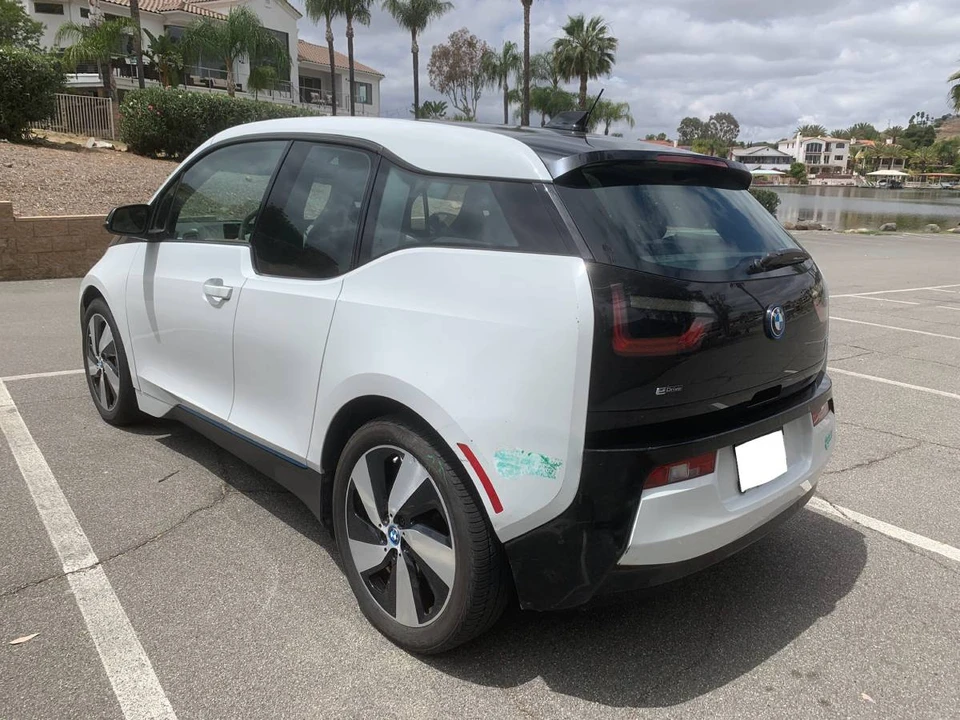 2015 BMW i3 - Image 5 of 10