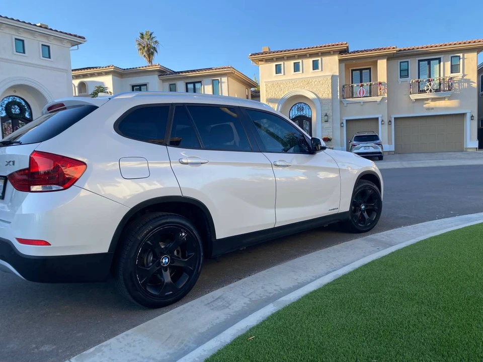 2015 BMW E84 X1 - Image 4 of 9