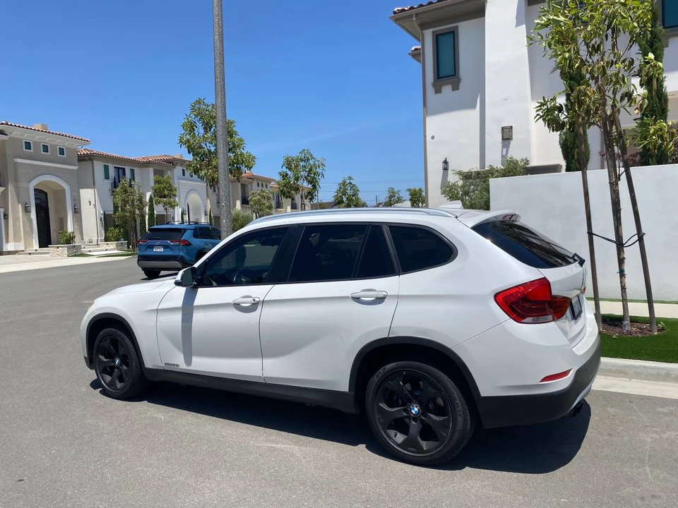 2015 BMW E84 X1 - Image 4 of 8