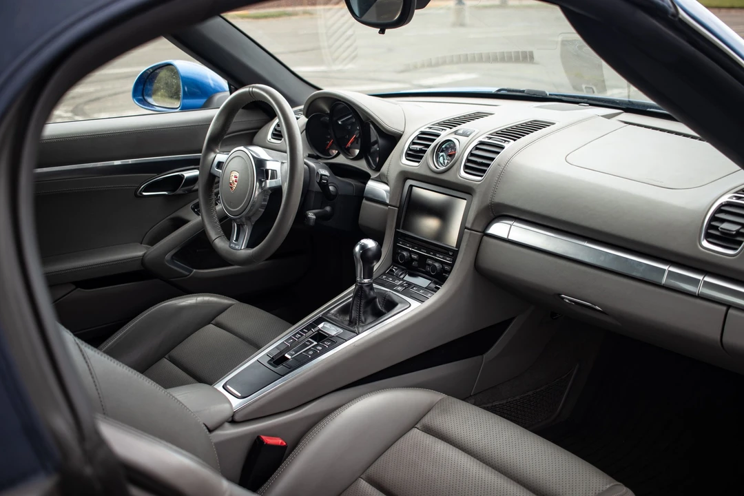 2015 Porsche 981 Boxster GTS - Image 9 of 12