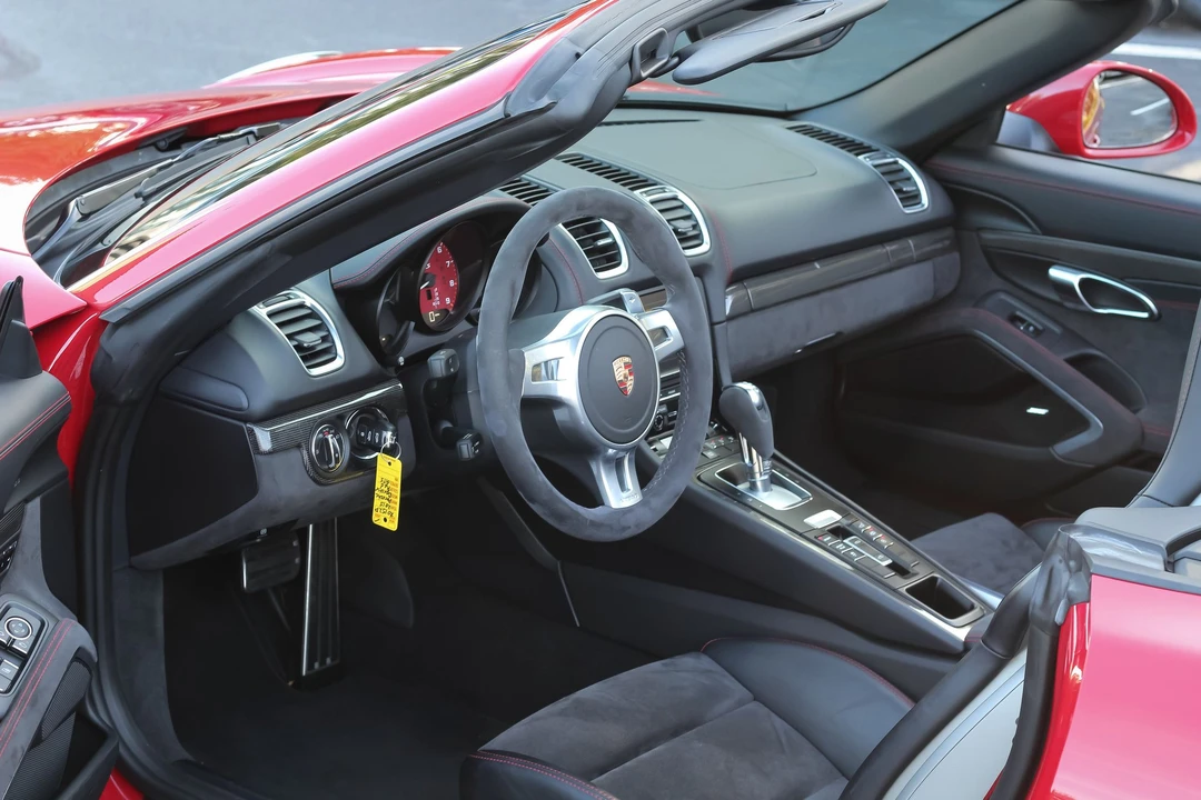 2015 Porsche 981 Boxster GTS - Image 8 of 15