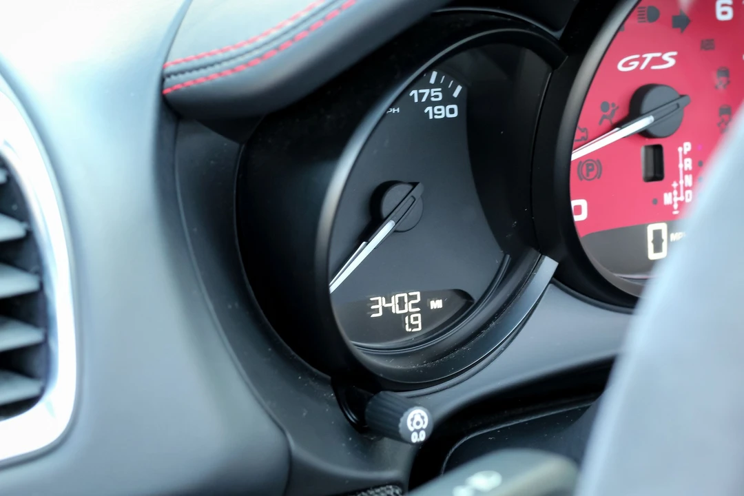 2015 Porsche 981 Boxster GTS - Image 12 of 15