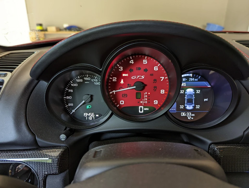 2015 Porsche 981 Boxster GTS - Image 3 of 31