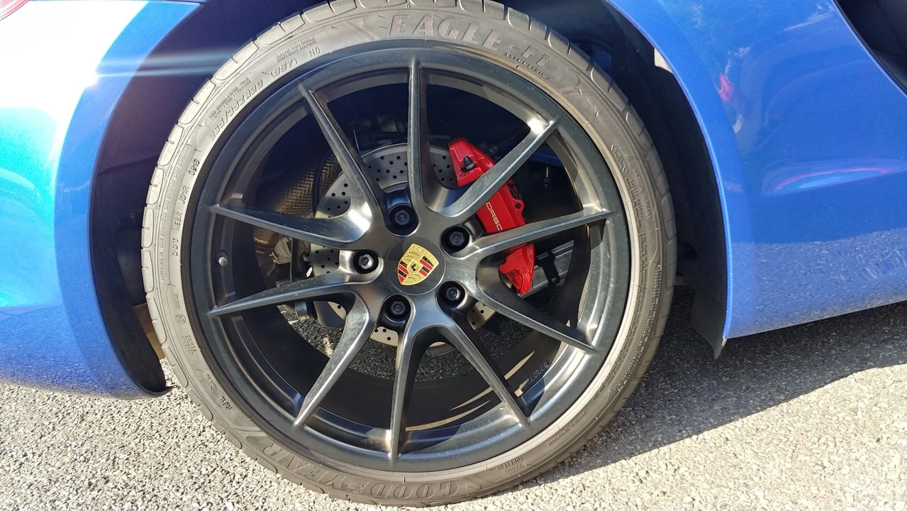 2015 Porsche 981 Boxster S - Image 14 of 31
