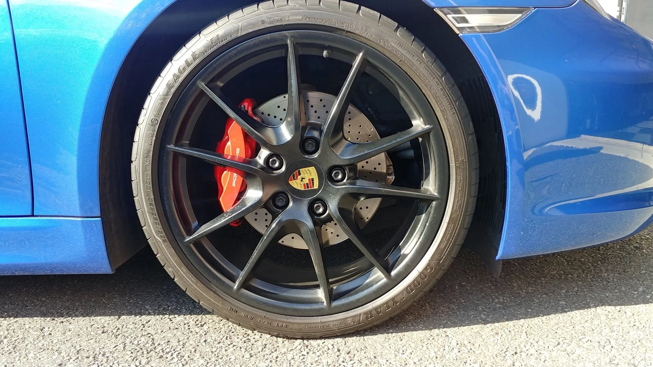 2015 Porsche 981 Boxster S - Image 15 of 31