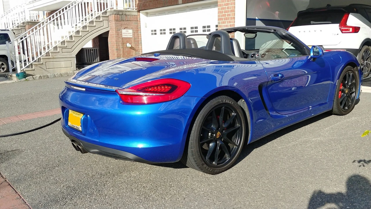 2015 Porsche 981 Boxster S - Image 17 of 31