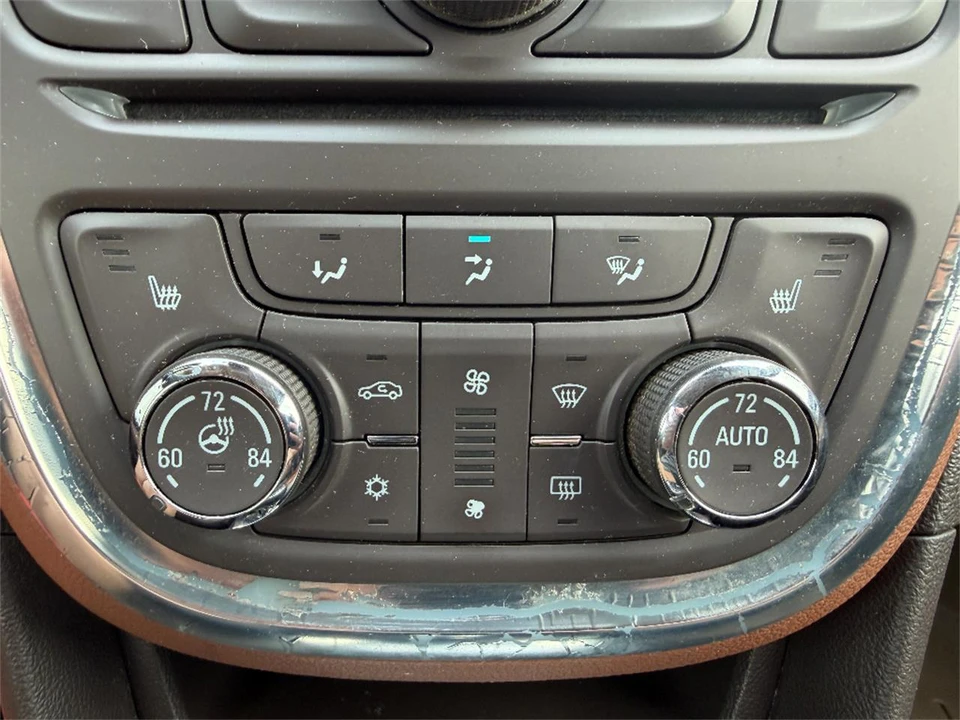 2015 Buick Encore - Image 23 of 31