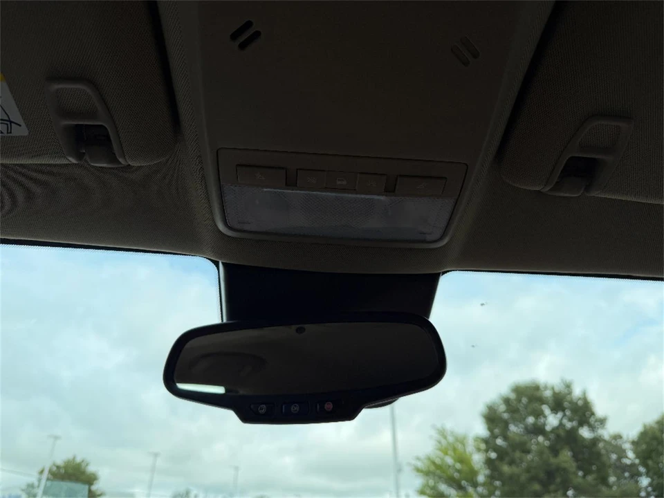 2015 Buick Encore - Image 26 of 31