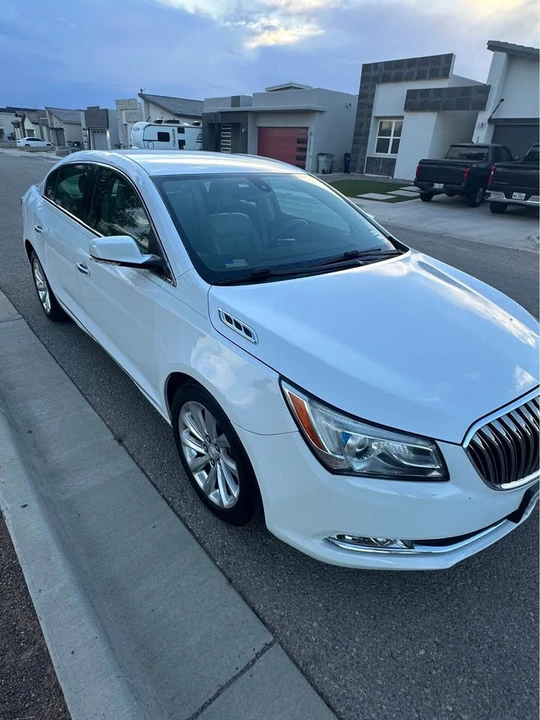 2015 Buick LaCrosse - Image 2 of 13